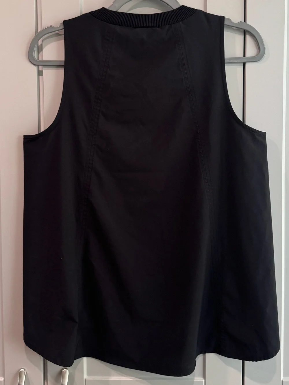 Athleta sleek sleeveless